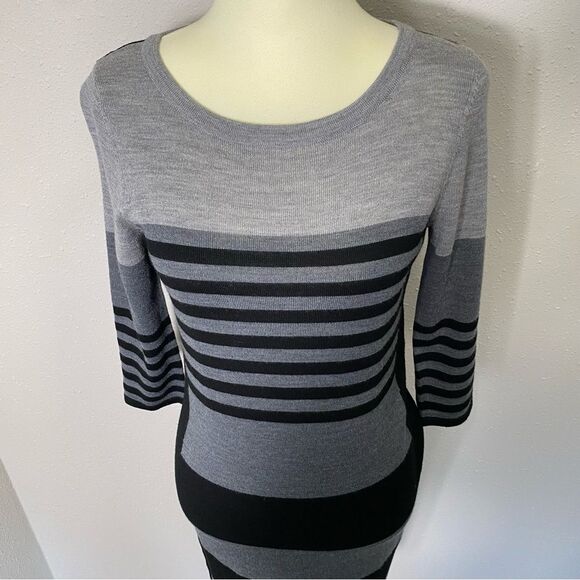 Cynthia Rowley 100% Extra Fine Merino Wool 3/4 Sleeve Sweater Dress Womens Small - Picture 12 of 16